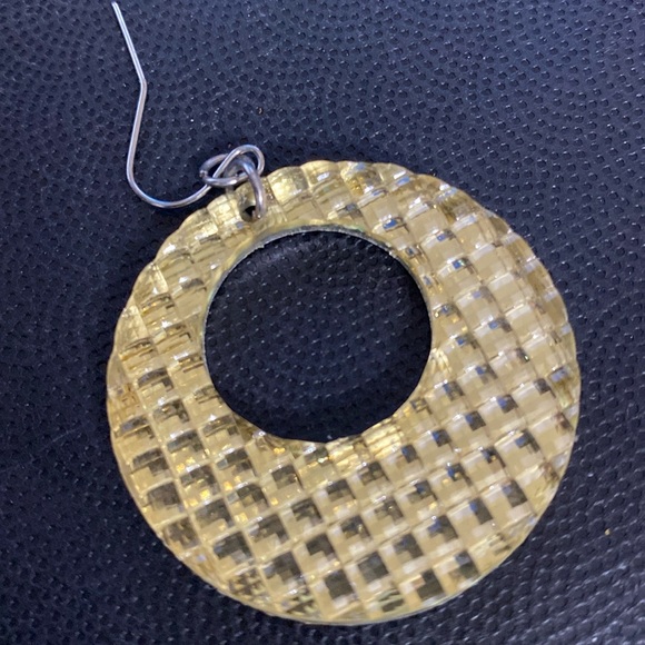 Set of 2 Acrylic Boho Dangling pierced Earrings - Picture 8 of 12